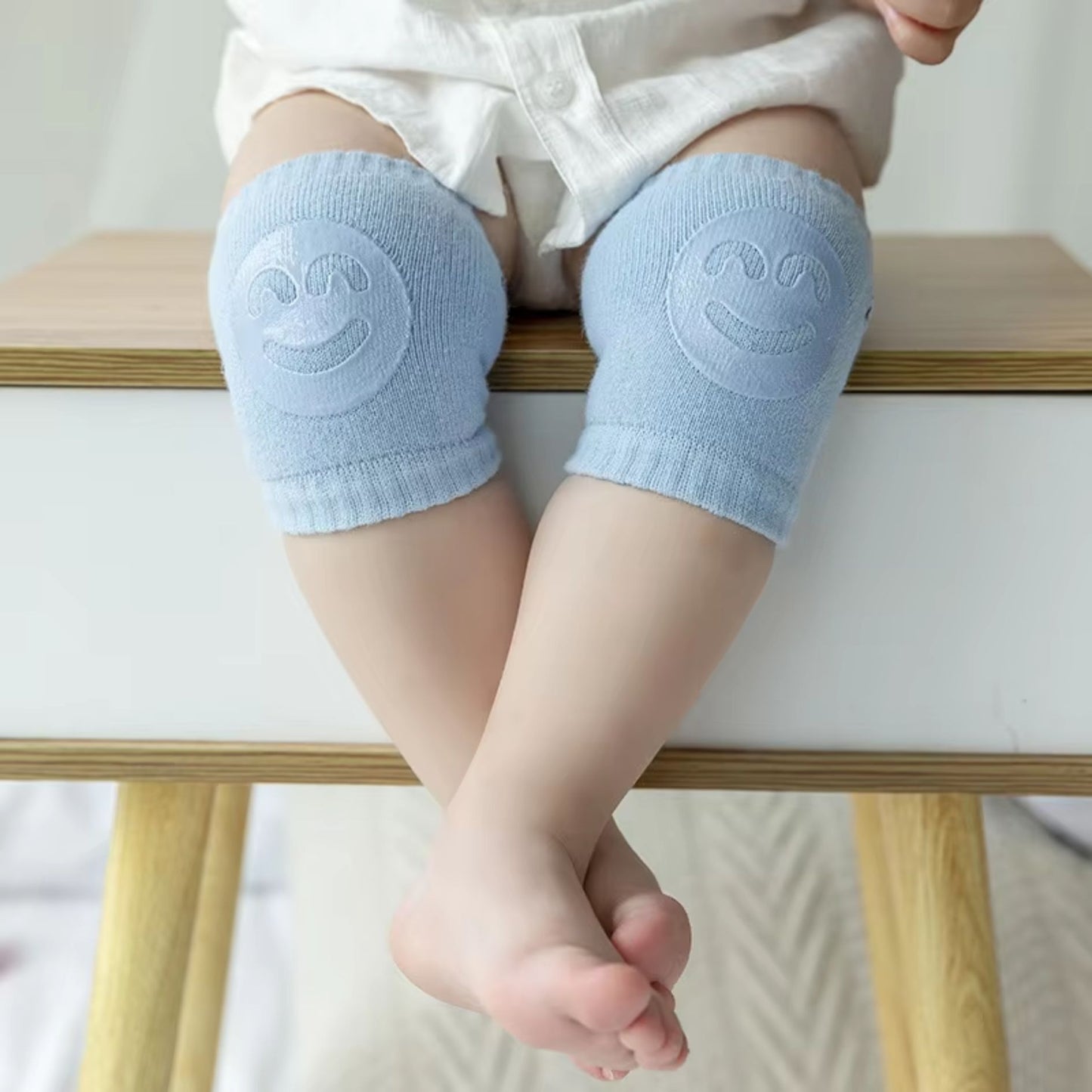 Baby Crawler Knee Socks with Anti-Slip Knee Pads